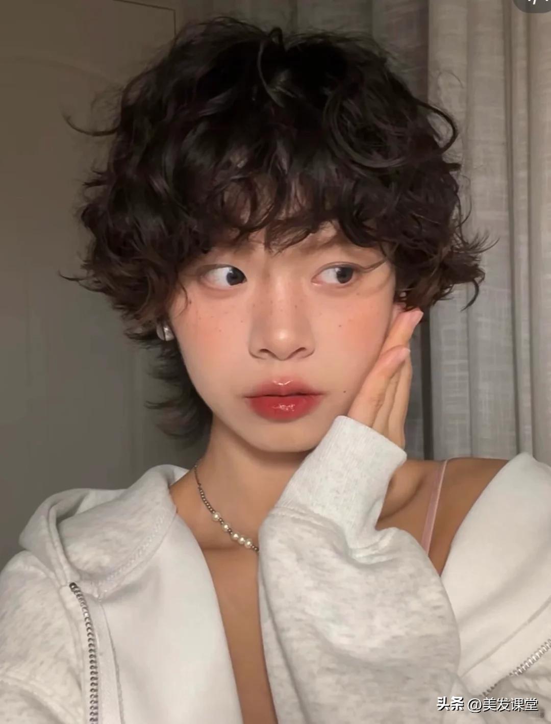 适合各种脸型的短发卷发_短发卷发造型_短发 女明星 生