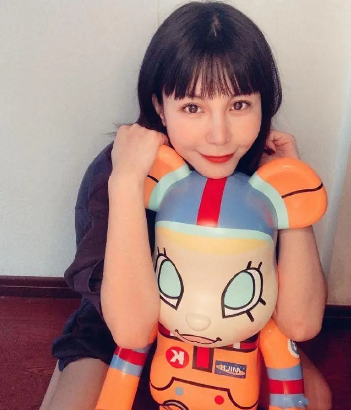 马诺非诚勿扰拜金女 拜金女马诺黑红现象 马诺宝马自行车言论_网红马诺八卦-
